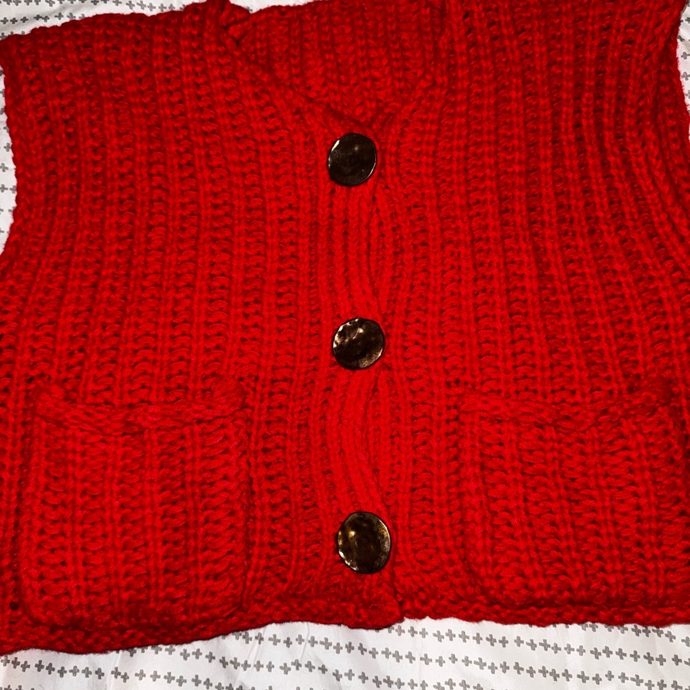 Red gold Button-Up Women's Sweater Vest chunky knit casual girly